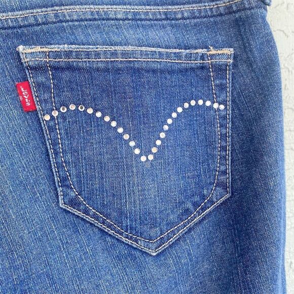 Levi's Women's Straight Jeans Size 8 Dark Blue Stretch Denim - Picture 3 of 10